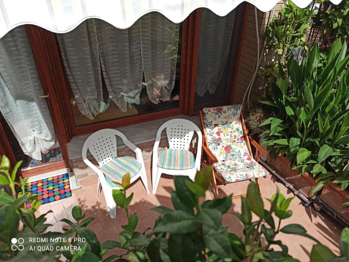 Monocamera Con Terrazzogiardino -Studette -Zona Panoramica Posillipo Naples Extérieur photo