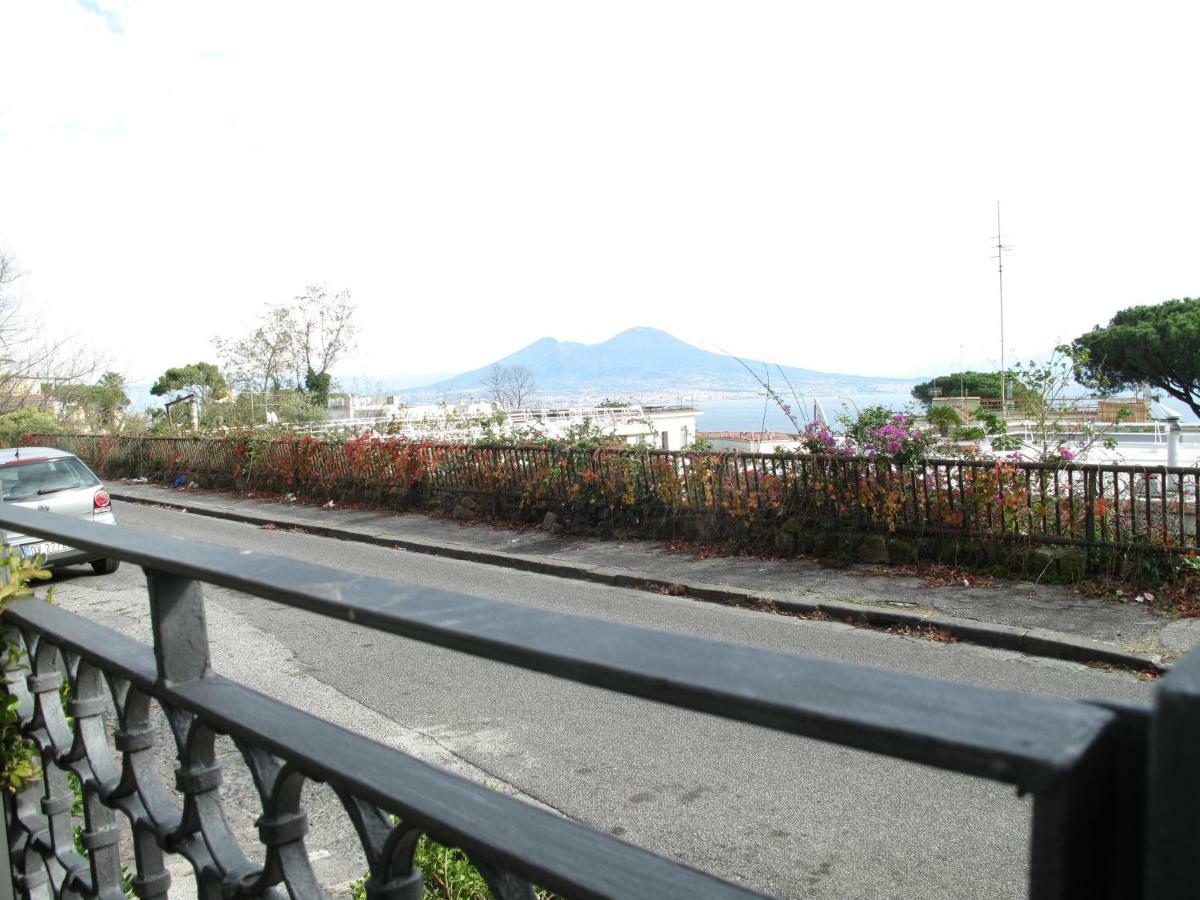 Monocamera Con Terrazzogiardino -Studette -Zona Panoramica Posillipo Naples Extérieur photo