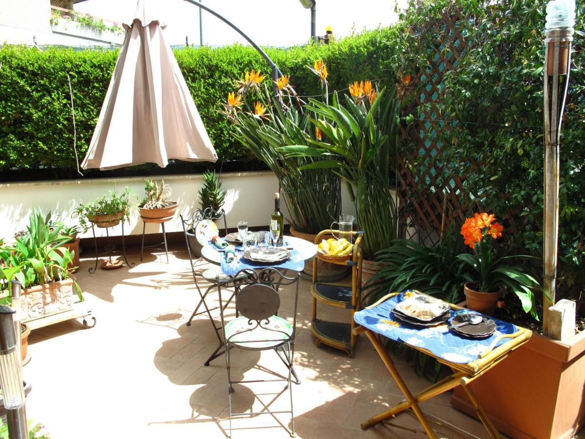 Monocamera Con Terrazzogiardino -Studette -Zona Panoramica Posillipo Naples Extérieur photo